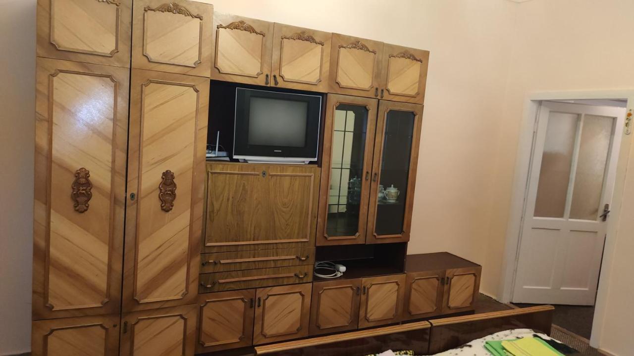 Apartment On Sheptytskyh 27 Lviv Kültér fotó